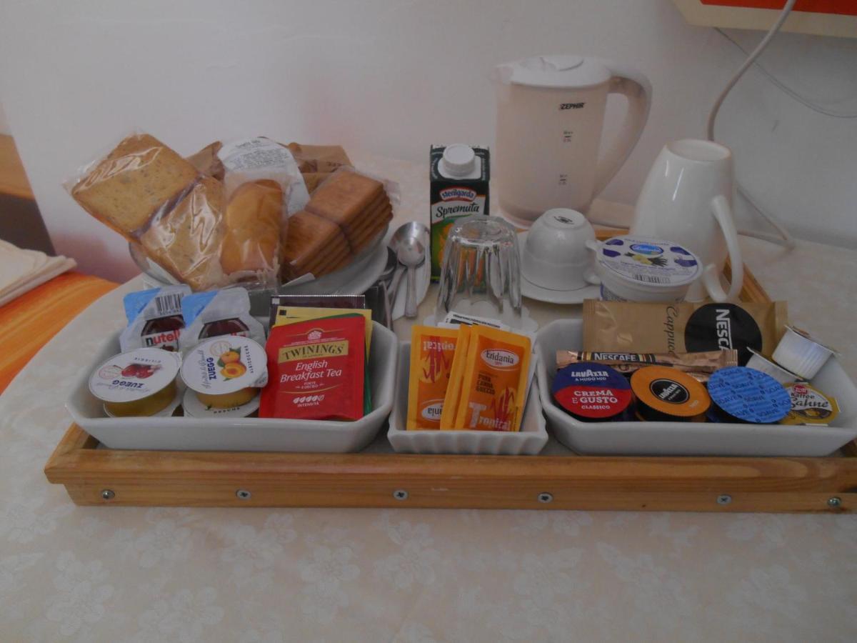 Bed and Breakfast Le Rose Malpensa Busto Arsizio Exterior foto