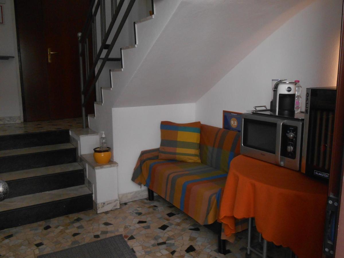 Bed and Breakfast Le Rose Malpensa Busto Arsizio Exterior foto